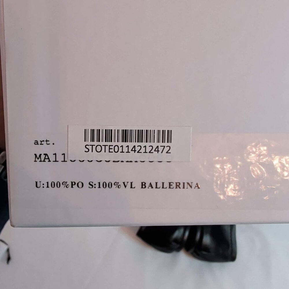 Moschino Couture Leather Ballet Flats With Gold Metal Letter Logo Sz 39 - Picture 9 of 10